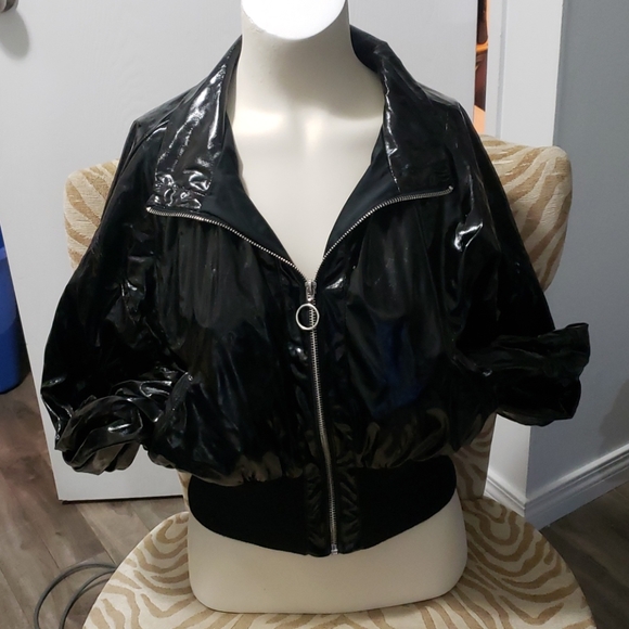 ★ 3 for $10 ★Forever 21 Black Shiny Bomber - Picture 1 of 8